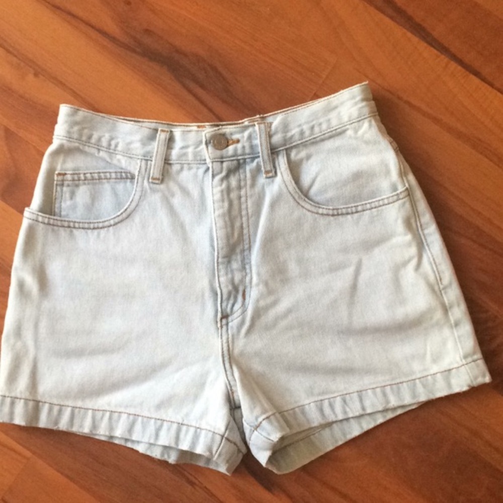 GUESS VINTAGE SHORTS